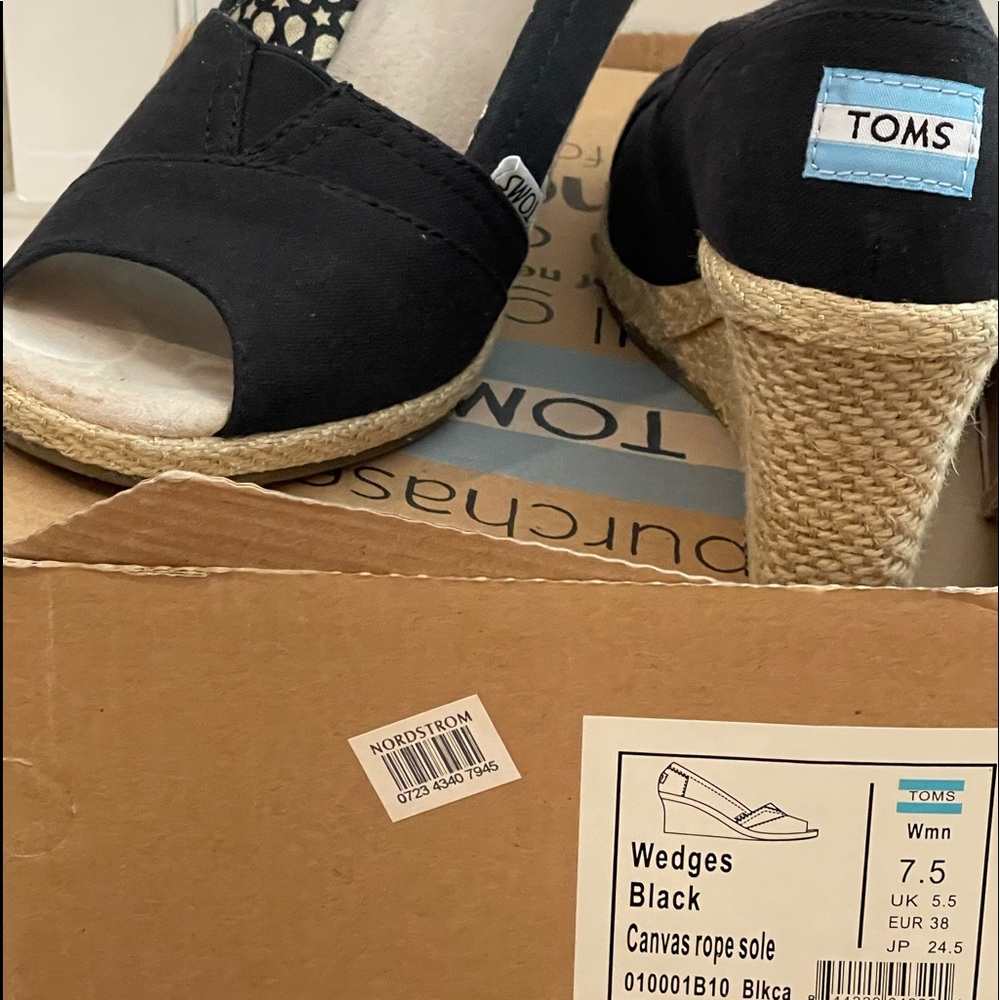 Toms Black Wedges